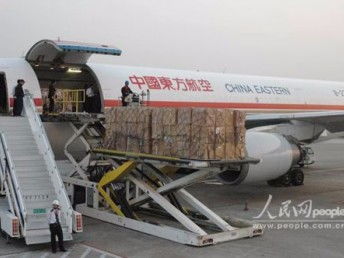 成都机场航空快运 连接全国的空中动脉，最优空运方案解析